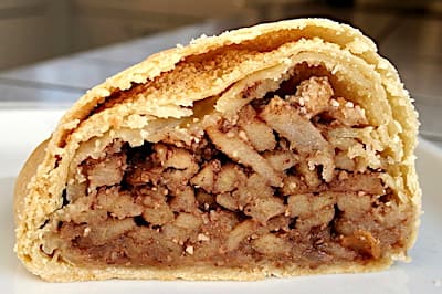 Recette de Strudel Viennois aux Pommes, Wiener Apfelstrudel